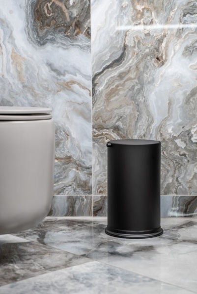 Ведро для мусора Boheme 10916-B black с вращающейся крышкой