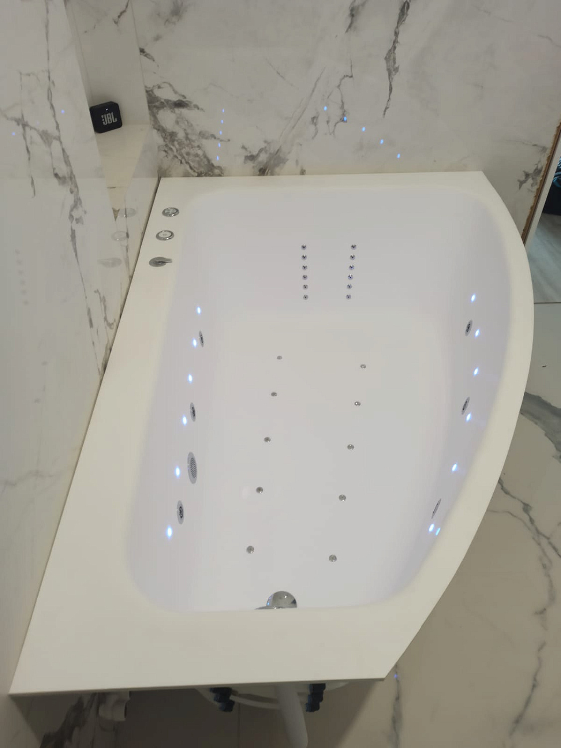 Установка гидромассажа и аэромассажа 30 000 руб