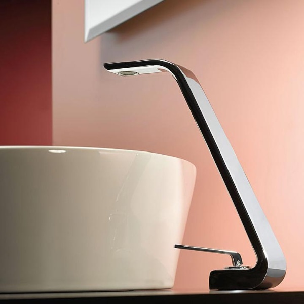 Смеситель для раковины Webert Wolo WO830402564 черный матовый с донным клапаном