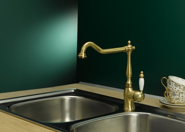 Смеситель для кухонной мойки Webert Valentino VA920302065 бронза матовый