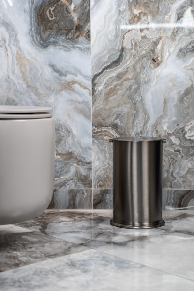 Ведро для мусора Boheme 10916-GM gun metal с вращающейся крышкой