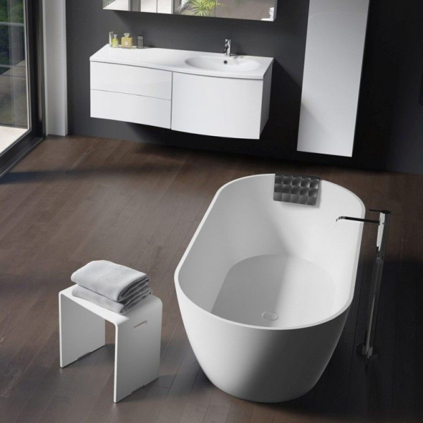 Ванна из литьевого мрамора Riho Bilbao 150x75 B119001105 белая матовая отдельно стоящая