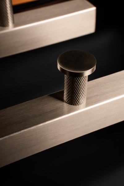 Полотенцесушитель электрический Boheme 728-NB никель