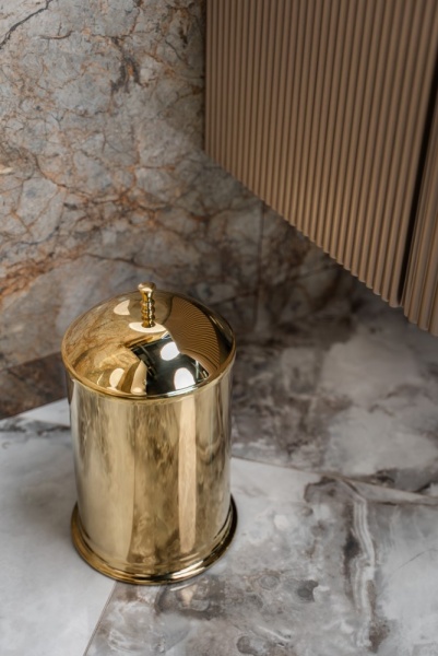 Ведро для мусора Boheme 10915-G золото