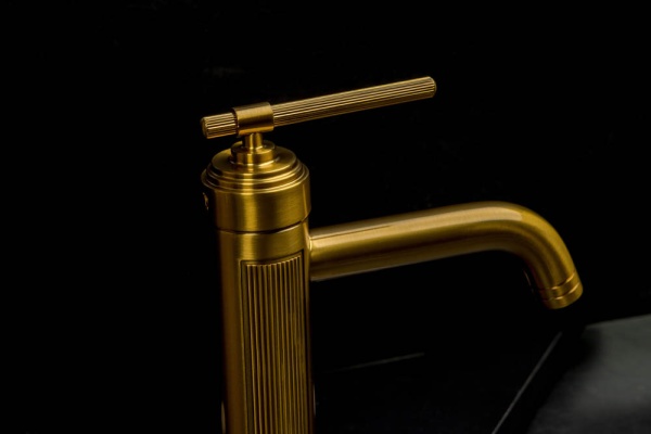 Встраиваемый смеситель для раковины Boheme Eterna 175-BR бронза