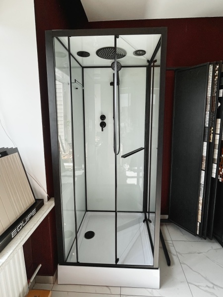 Душевая кабина Sapbox 90x90 SB9091-90-02-WTR-BL профиль черный, стекло прозрачное
